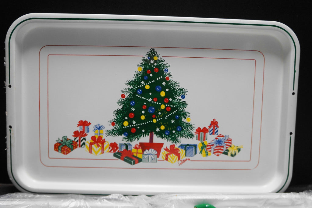 SOLD Christmas Tree Holiday Lacquerware Trays Set of 3 Himark
