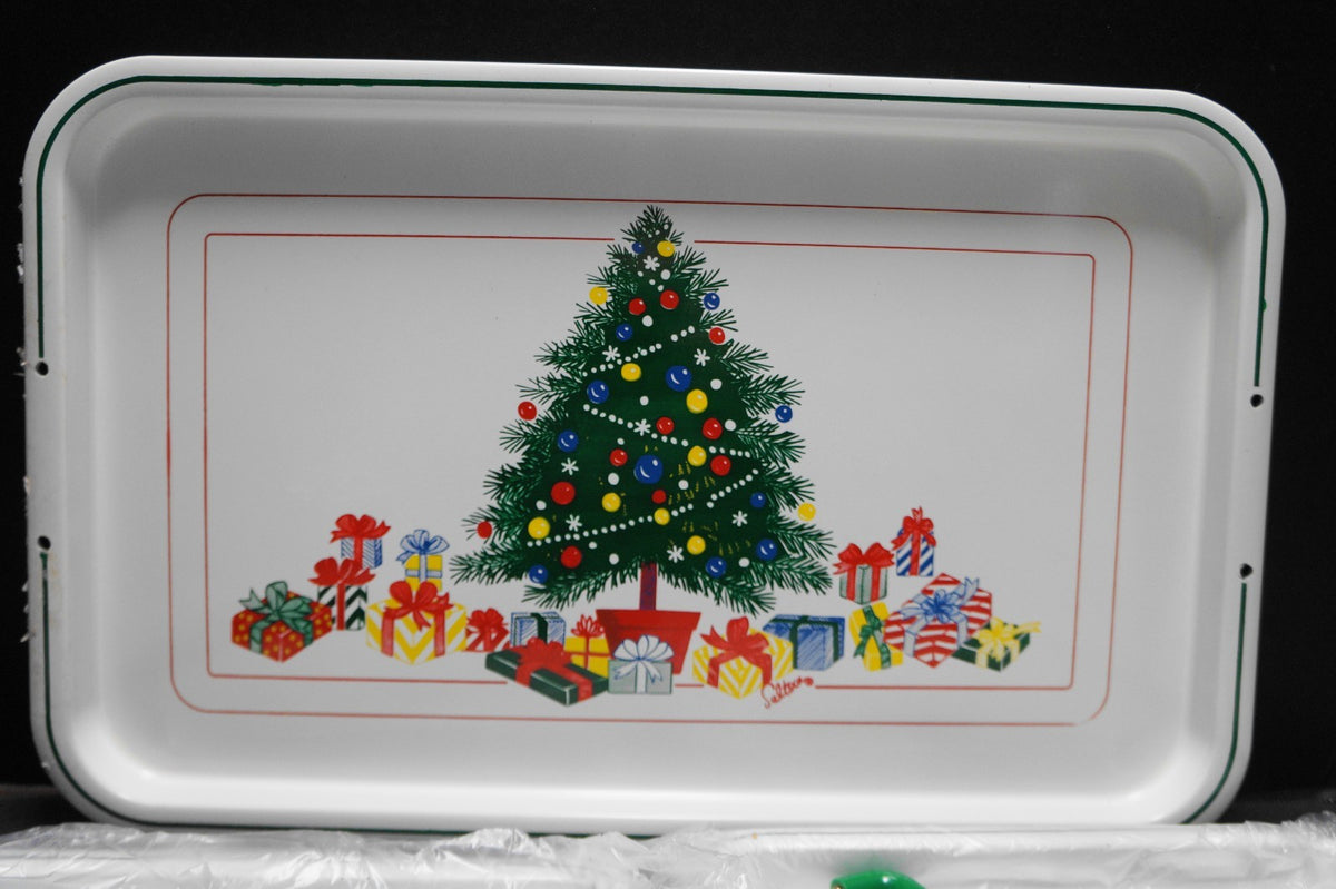 SOLD Christmas Tree Holiday Lacquerware Trays Set of 3 Himark