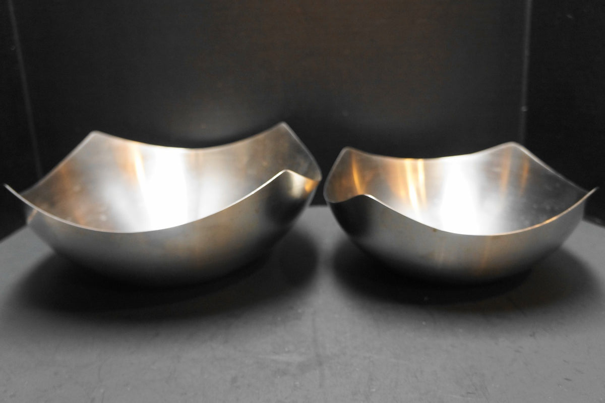 American Metalcraft Squond Stainless Steel Bowls Pair 10 3/4 IN 9 IN