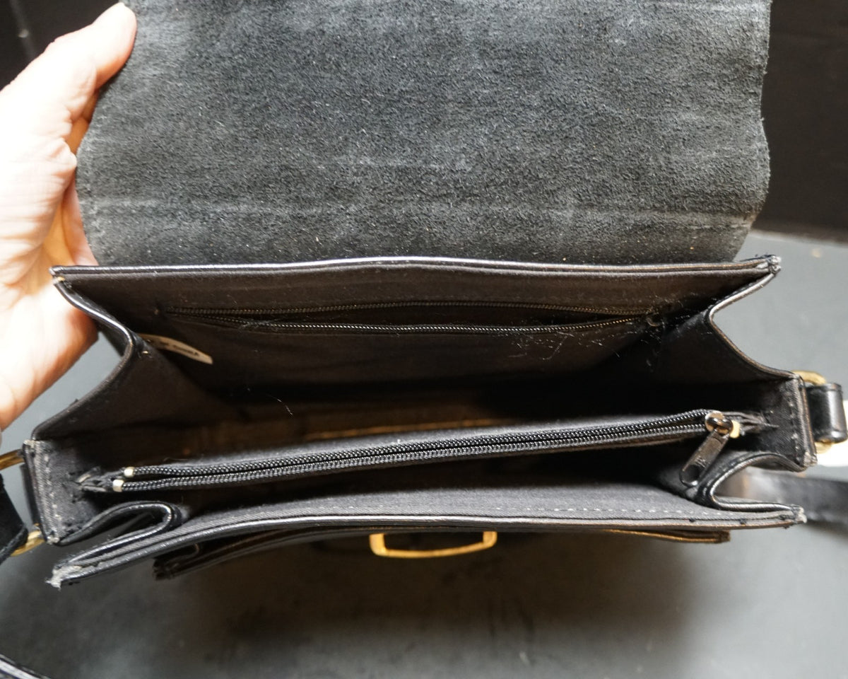 Sasha Black Leather Crossbody Purse Vintage 1990s