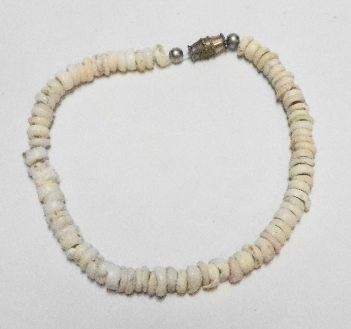 Hawaii Puka Shell White Bead Bracelet Barrel Clasp