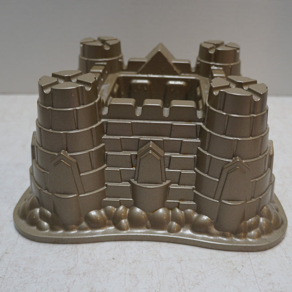 Nordic Ware Sand Castle Bundt Pan 2005