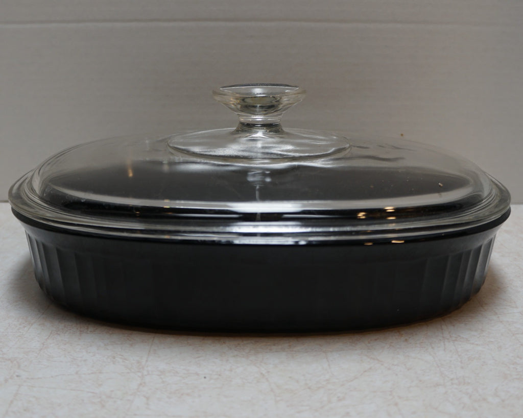 Corning Classic French Black F-6-B Oval Divided Casserole Pan WIth Lid 11 IN