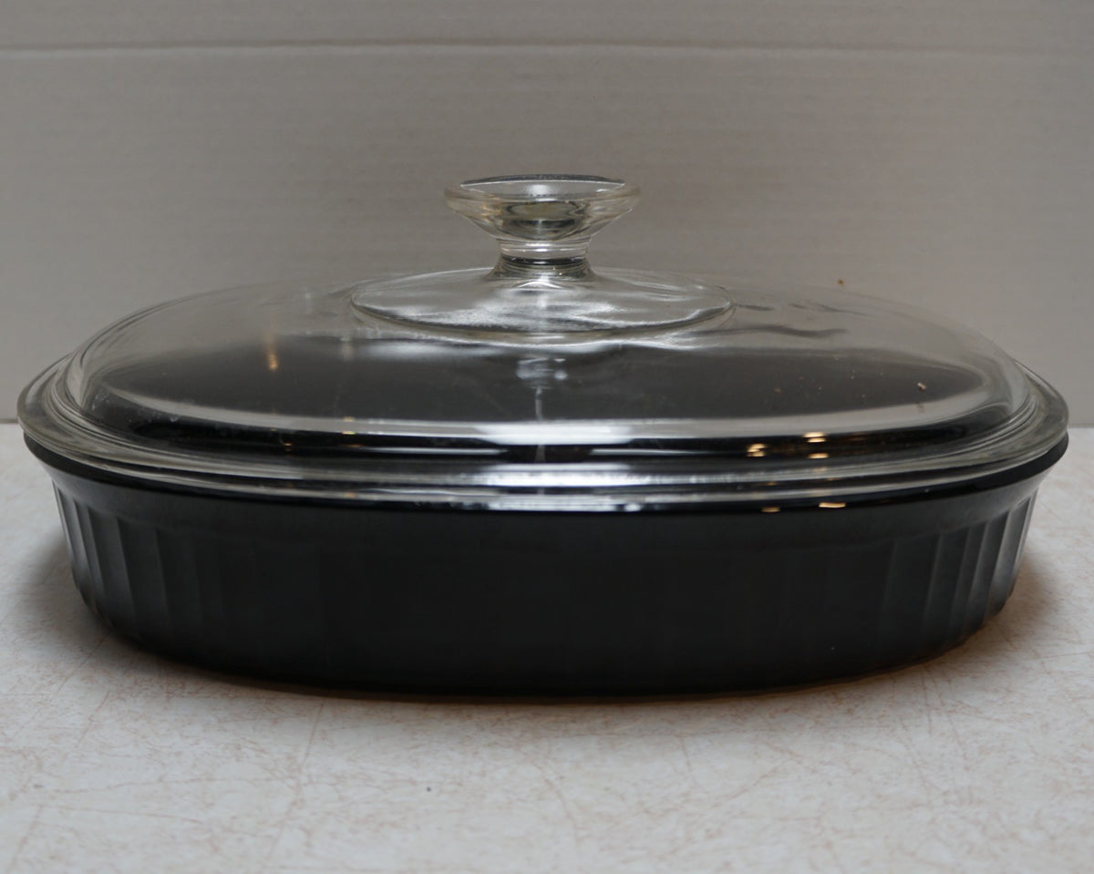 Corning Classic French Black F-6-B Oval Divided Casserole Pan WIth Lid 11 IN