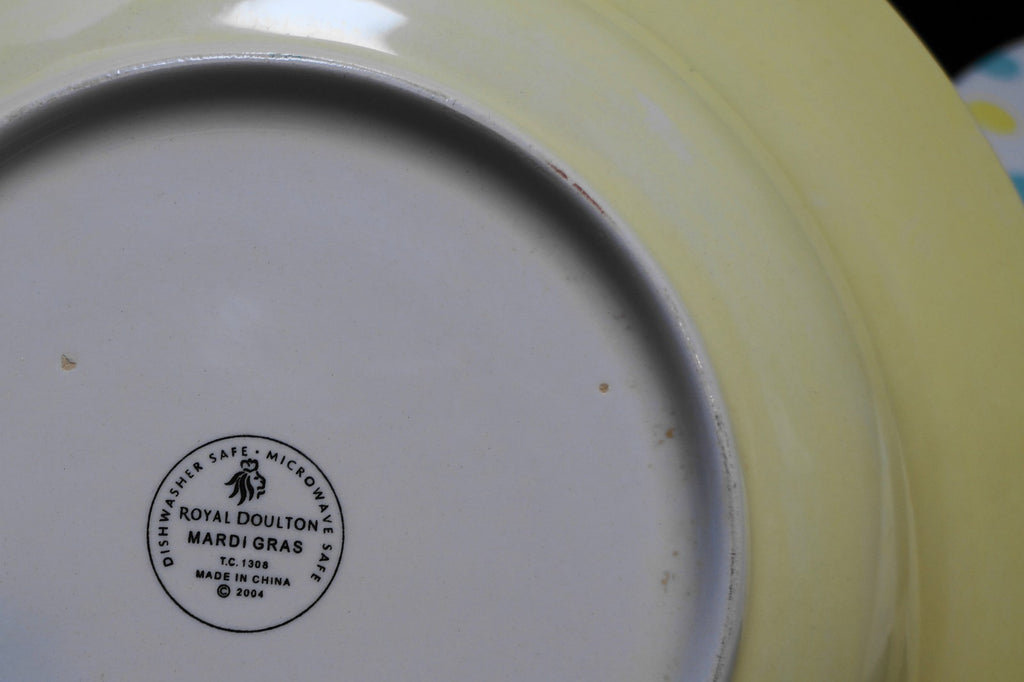 Royal Doulton Mardi Gras Dinner Plates 2 Solid 4 Polka Dot