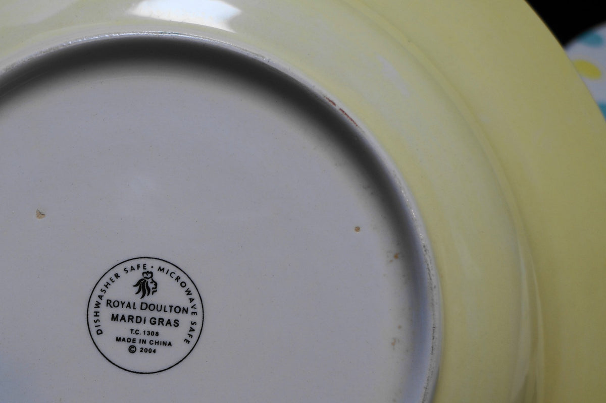 Royal Doulton Mardi Gras Dinner Plates 2 Solid 4 Polka Dot