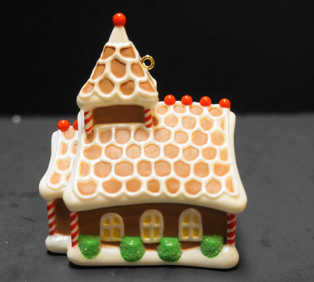 Hallmark Keepsake Ornament Gingerbread House 2000