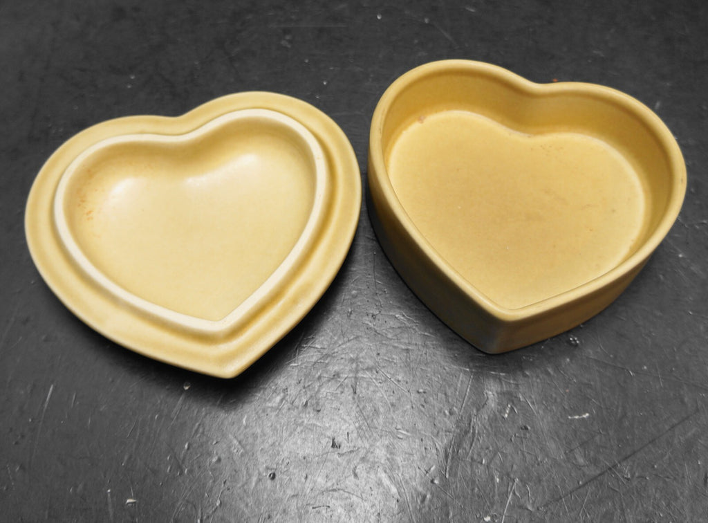 SOLD Pfaltzgraff Folk Art Heart Trinket Box Unsigned