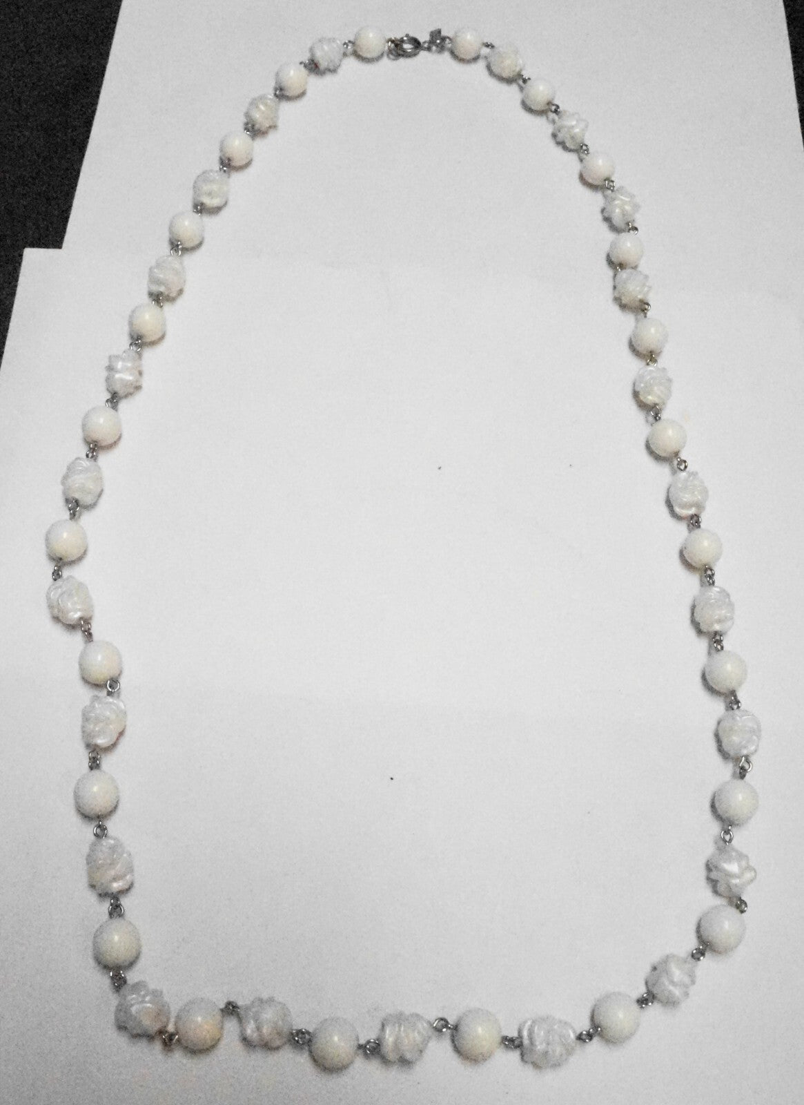 Sarah Coventry Summer Magic White Beads Round Textured Necklace