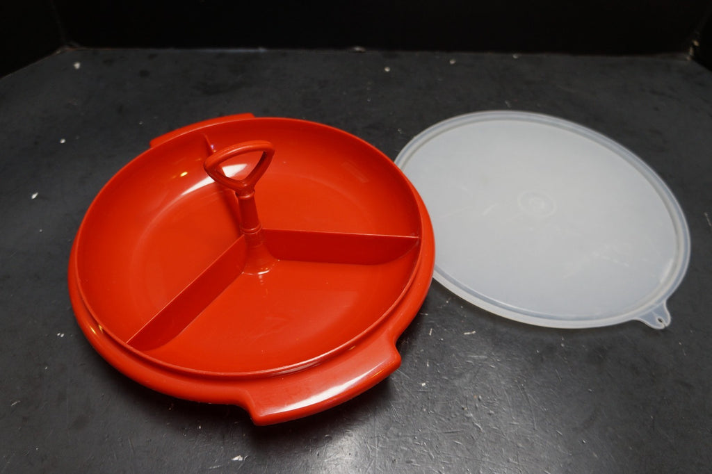 Tupperware Suzette Red White Divided Serving Relish 608-4