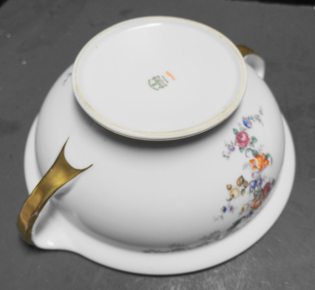 Royal Bayreuth Bavaria Franklin Covered Vegetable Dish Round