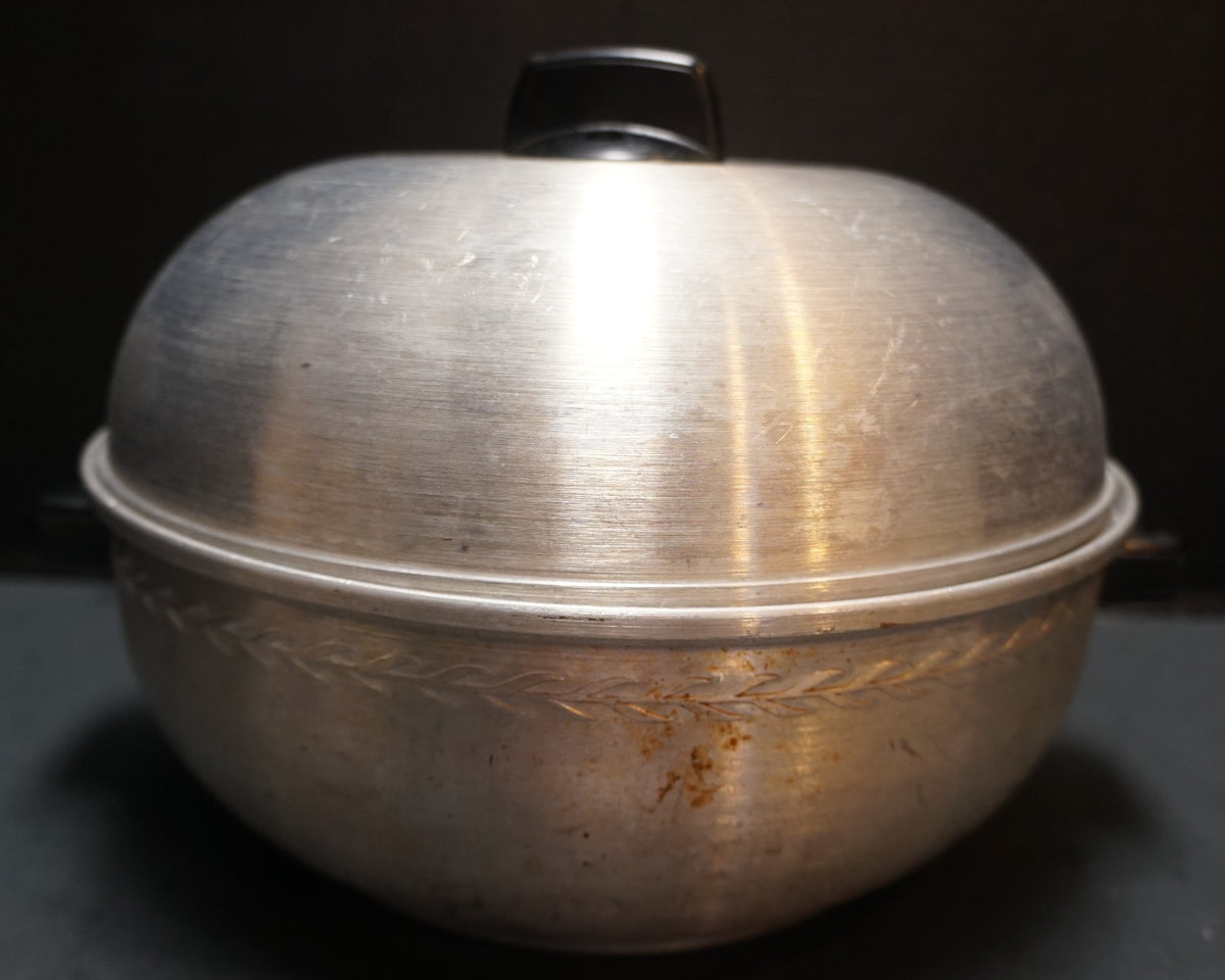 West Bend Spun Aluminum Bun Wamer Serving Oven Vintage