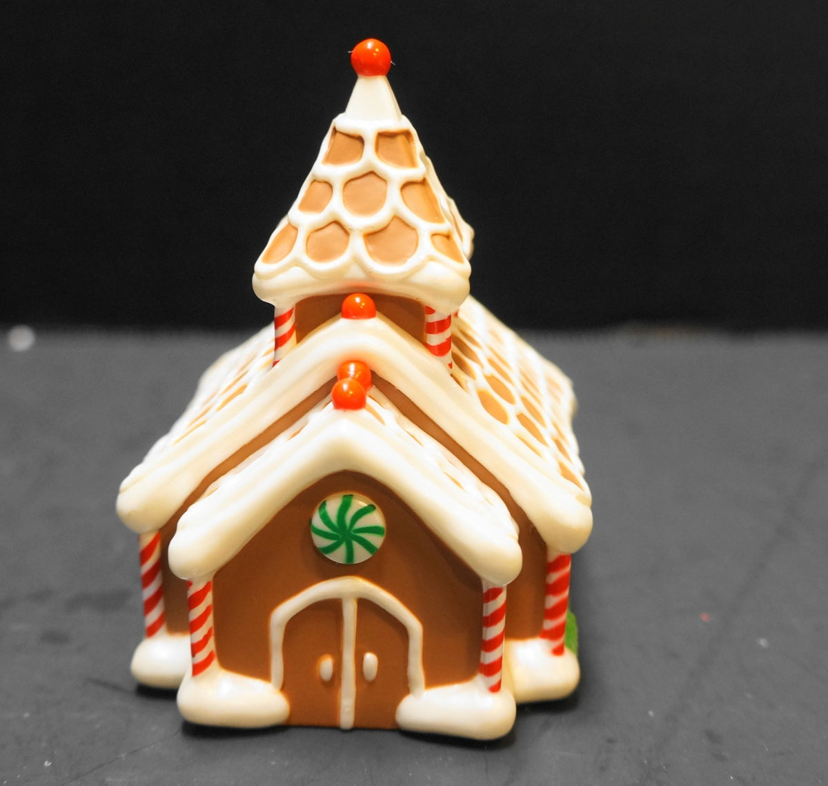 Hallmark Keepsake Ornament Gingerbread House 2000