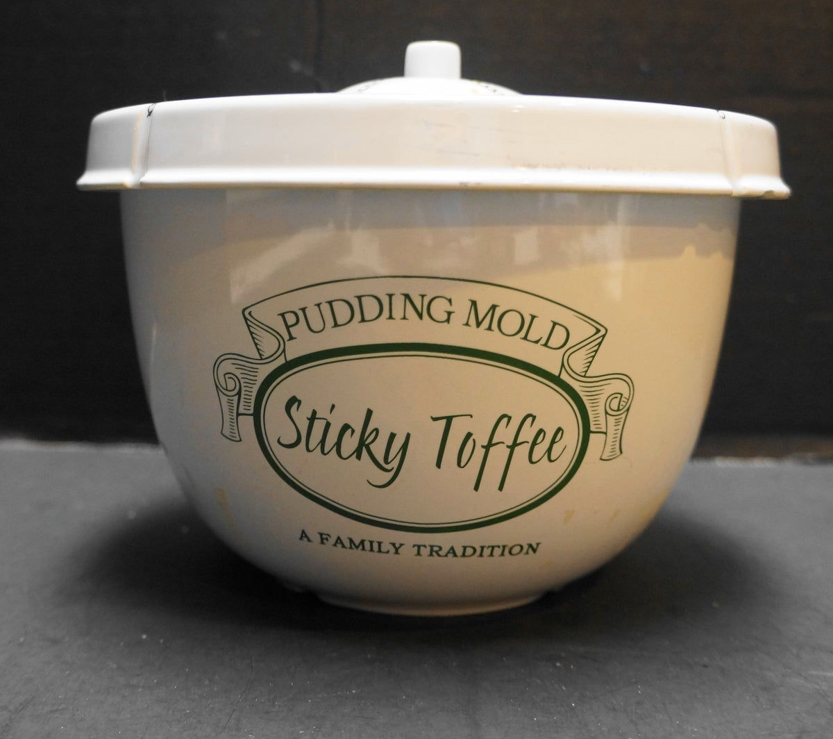 Williams Sonoma Sticky Toffee Pudding Mold Ceramic Gold Medal 1911