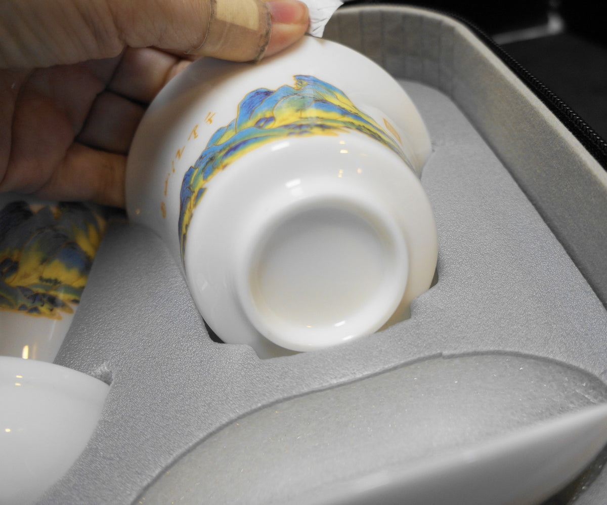 IChag Chinese Porcelain Tea Set White Blue Flowers Leather Case