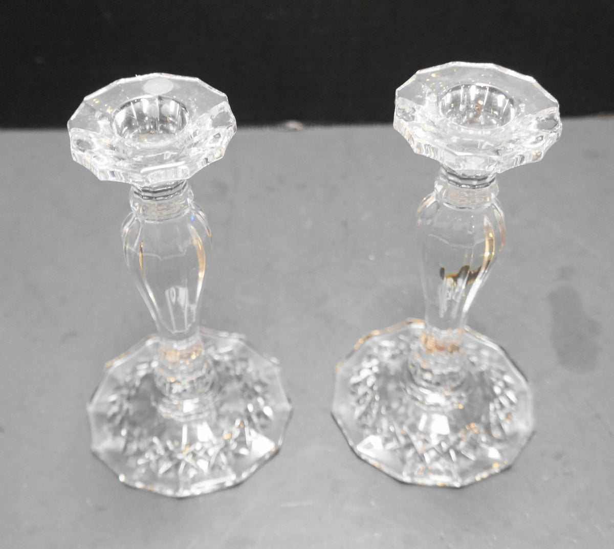 Neiman Marcus Crystal Ribbed Crosshatch Diamond Foot Candle Sticks Pair
