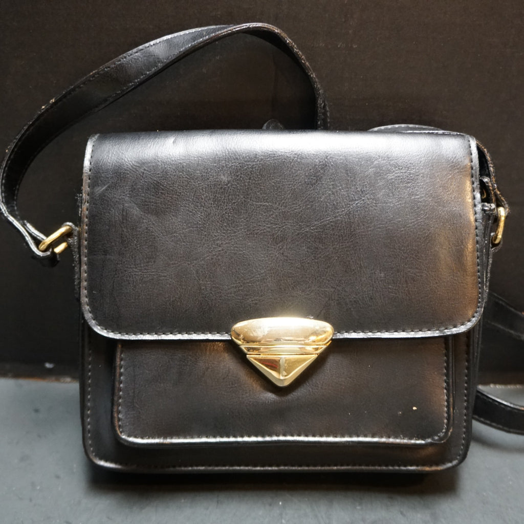 Sasha Black Leather Crossbody Purse Vintage 1990s