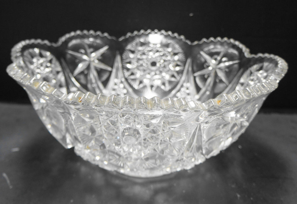 McKee Yutec EAPG Punch Bowl 13 1/2" Pres Cut