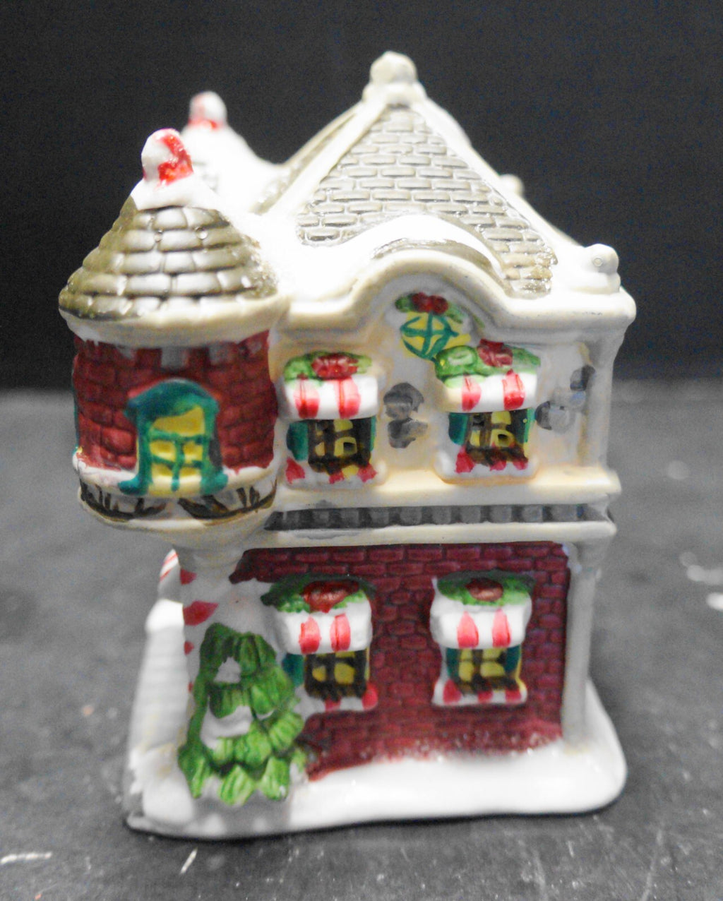 Wellington Square 2004 Christmas Village Victorian Candy Shop Lamp No Light
