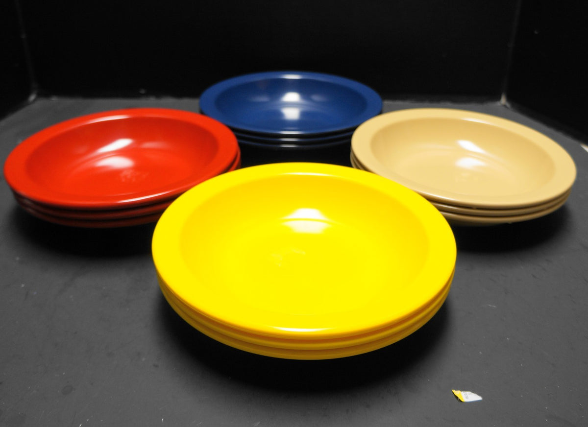 Dallas Ware Rimmed Soup Cereal Bowls Set of 12 Red Blue Beige Yellow Melamine