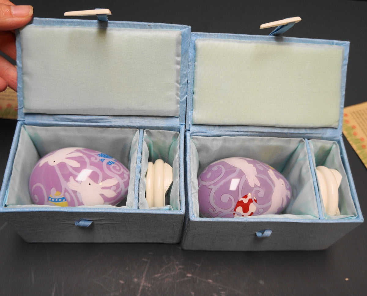 Pier 1 Le Bien Reverse Painted Spring Easter Egg Bunnies Glass Figurines Pair