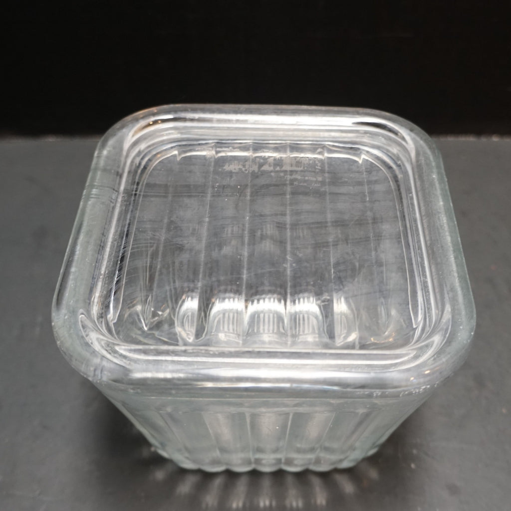 Anchor Hocking 1932 Vintage Design 2003 Bake 'n Keep Square Refrigerator Dish