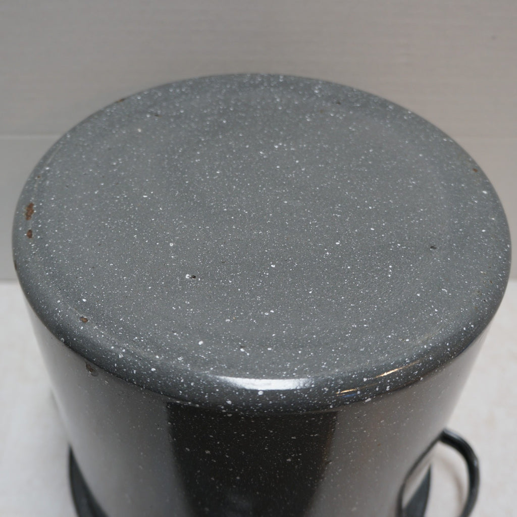 Gray Speckled Granite Ware Stock Pot 6 Qt 8" Used
