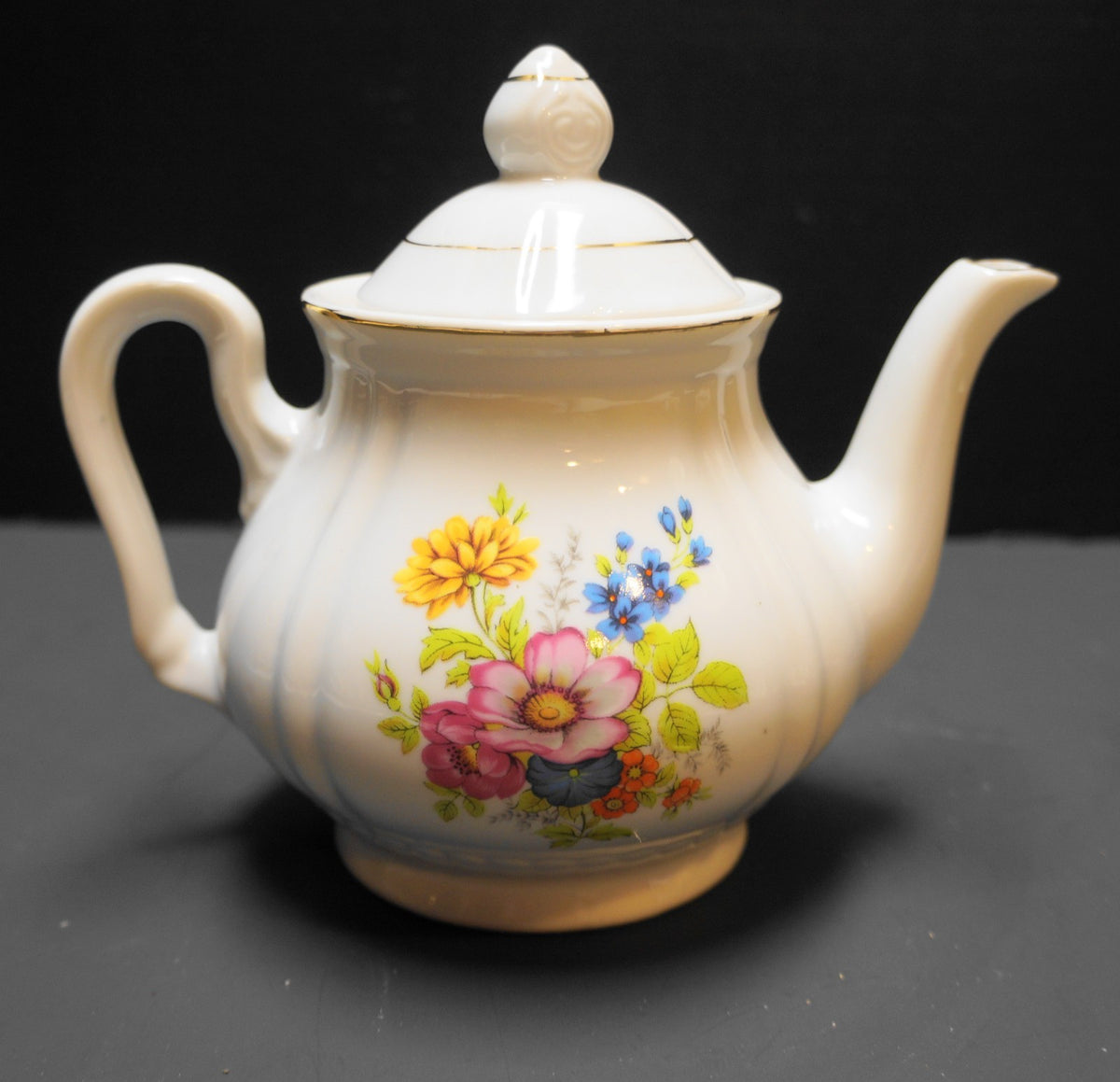 Porcelain Floral Teapot Japan Small