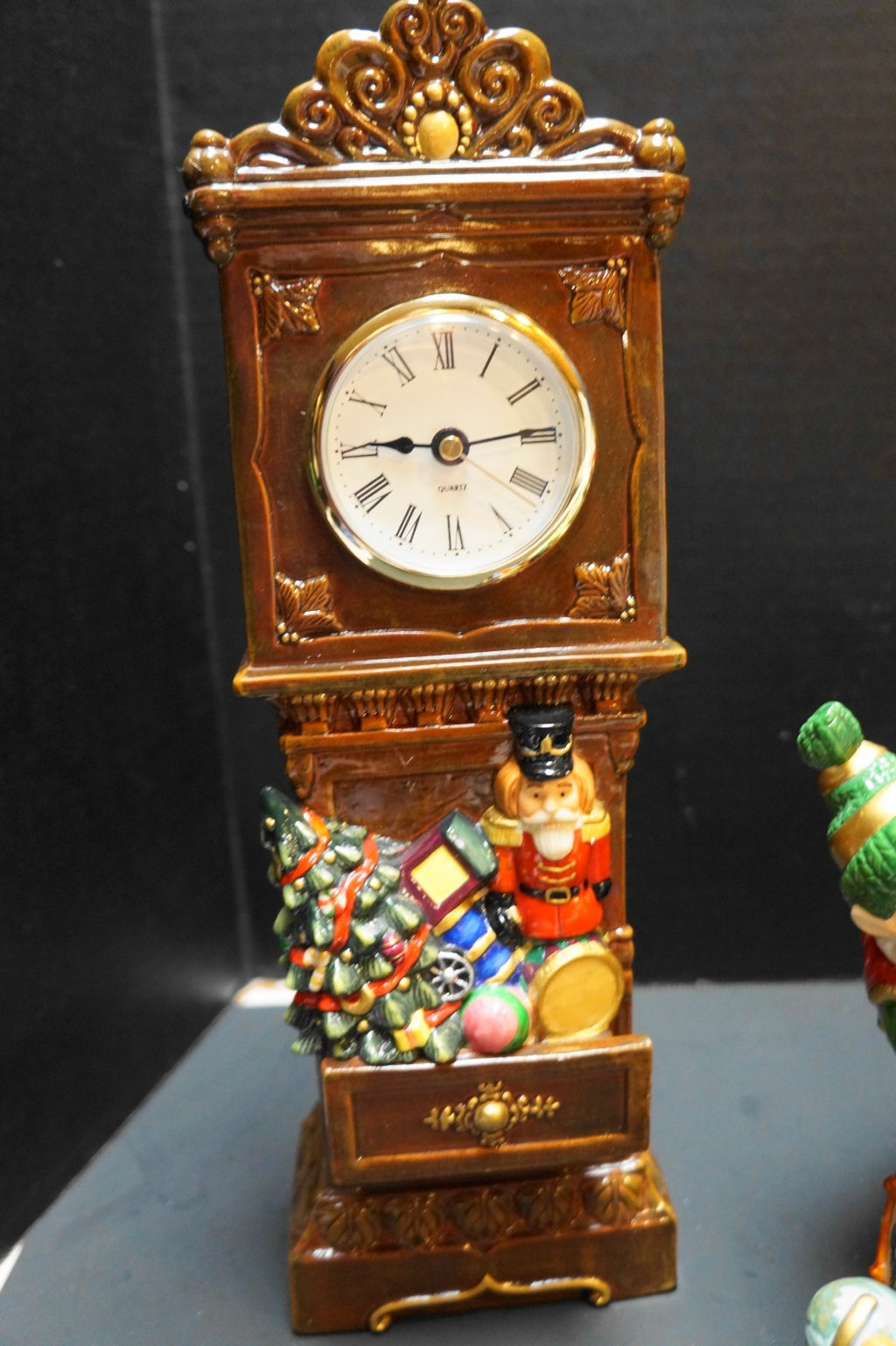 Member's Mark Porcelain Santa Scene In Box
