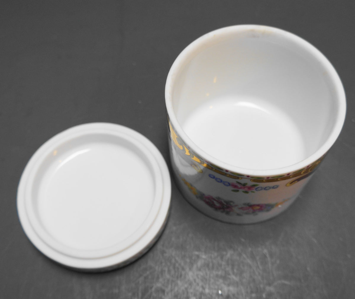 Vizavi Porcelain Rose Decorated Tall Round Trinket Box