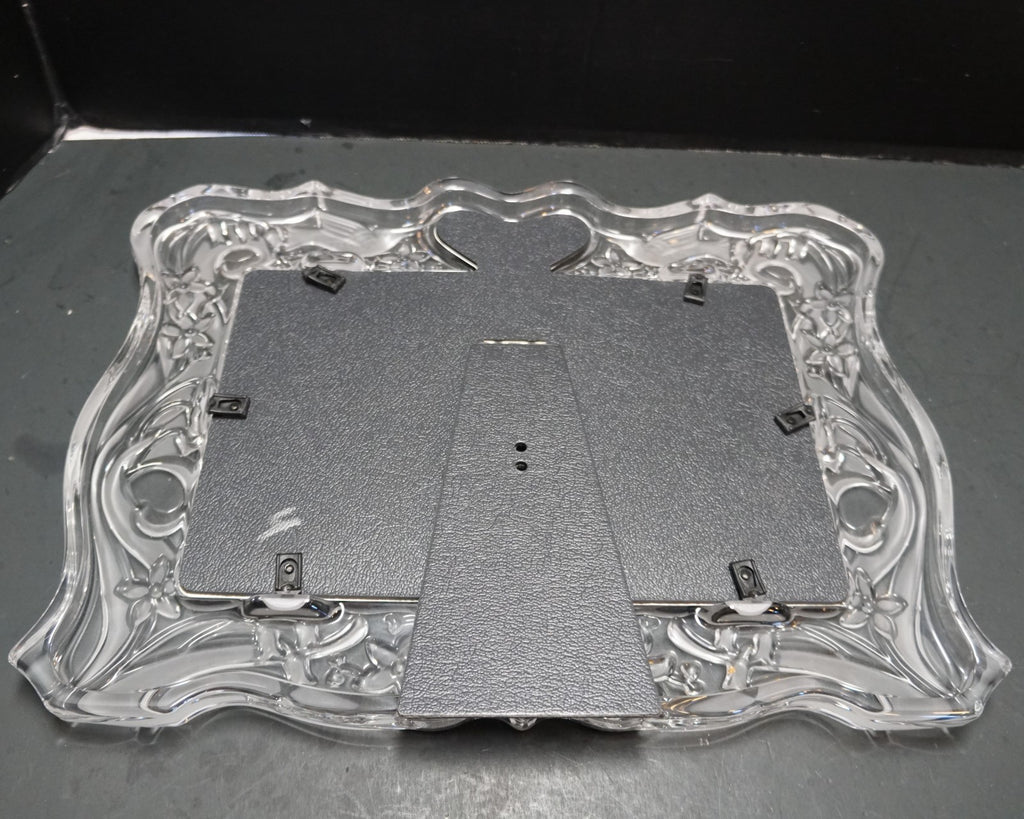 Gorham Crystal Sentimental Traditions Double Picture Frame Heart Flower Border