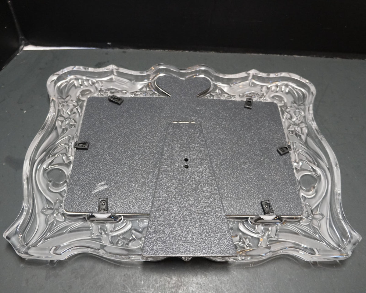 Gorham Crystal Sentimental Traditions Double Picture Frame Heart Flower Border