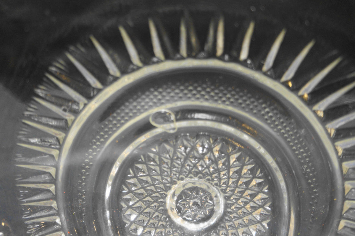 LE Smith Pinwheel Stars Slewed Horseshoe Cupped Punch Bowl