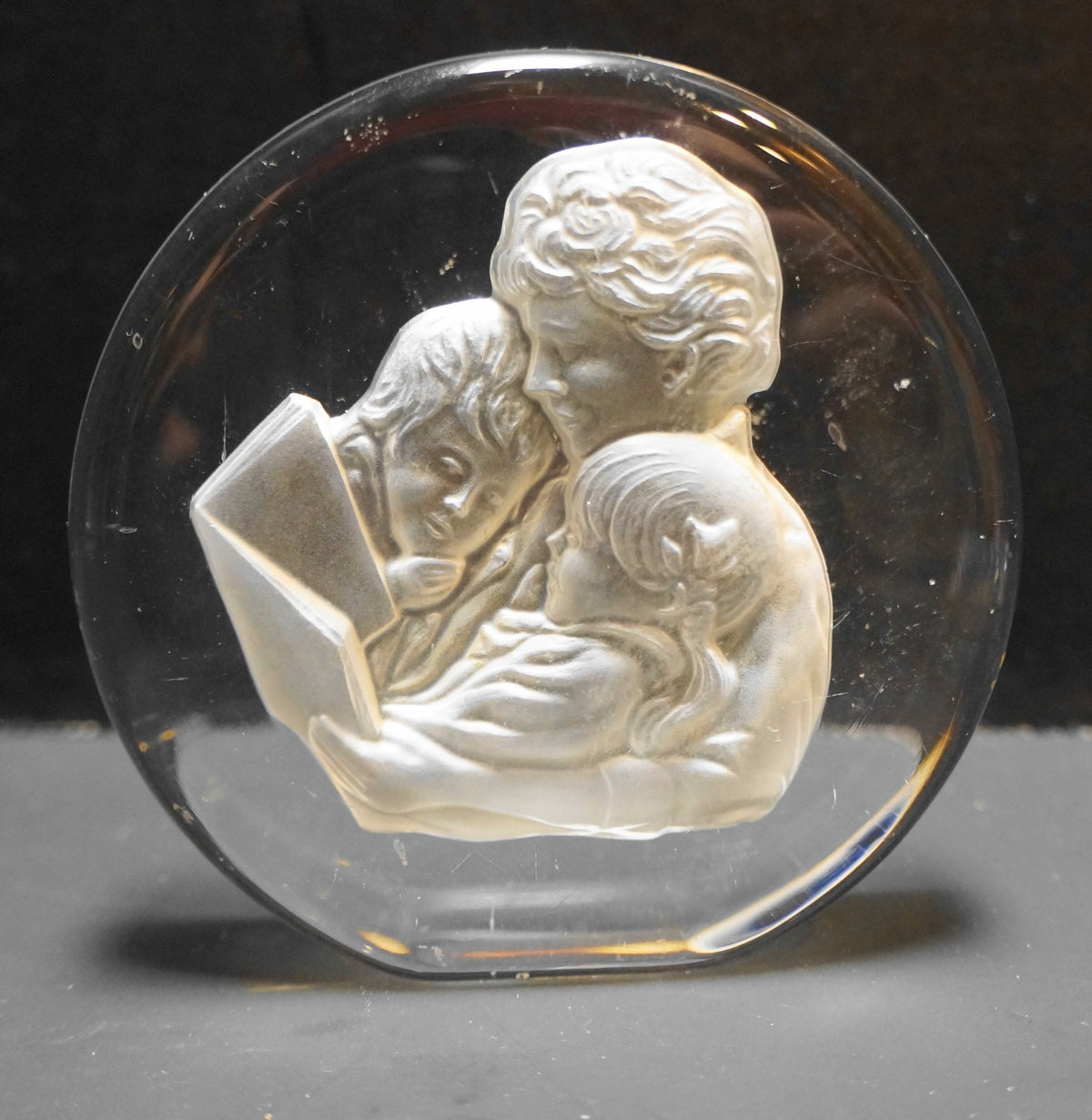 Danbury Mint Lead Crystal Mother's Day Paperweight 1981 Limited Edition