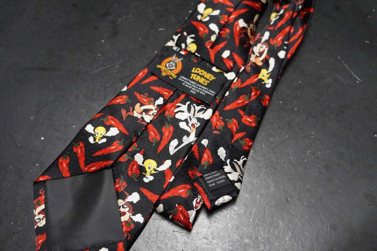 Looney Tunes Chili Peppers Taz Bugs Bunny Tweetie Silk Tie
