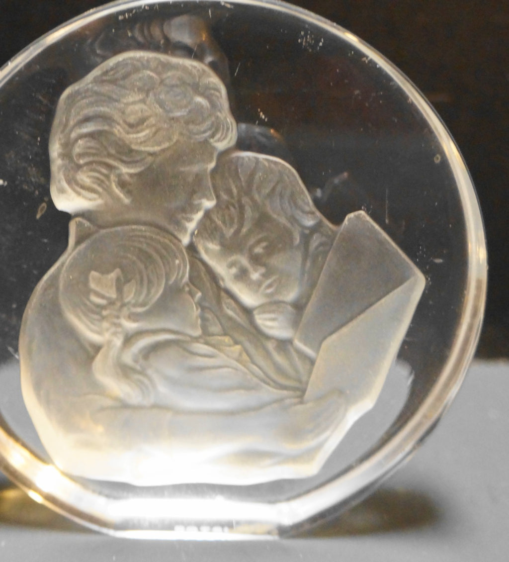 Danbury Mint Lead Crystal Mother's Day Paperweight 1981 Limited Edition