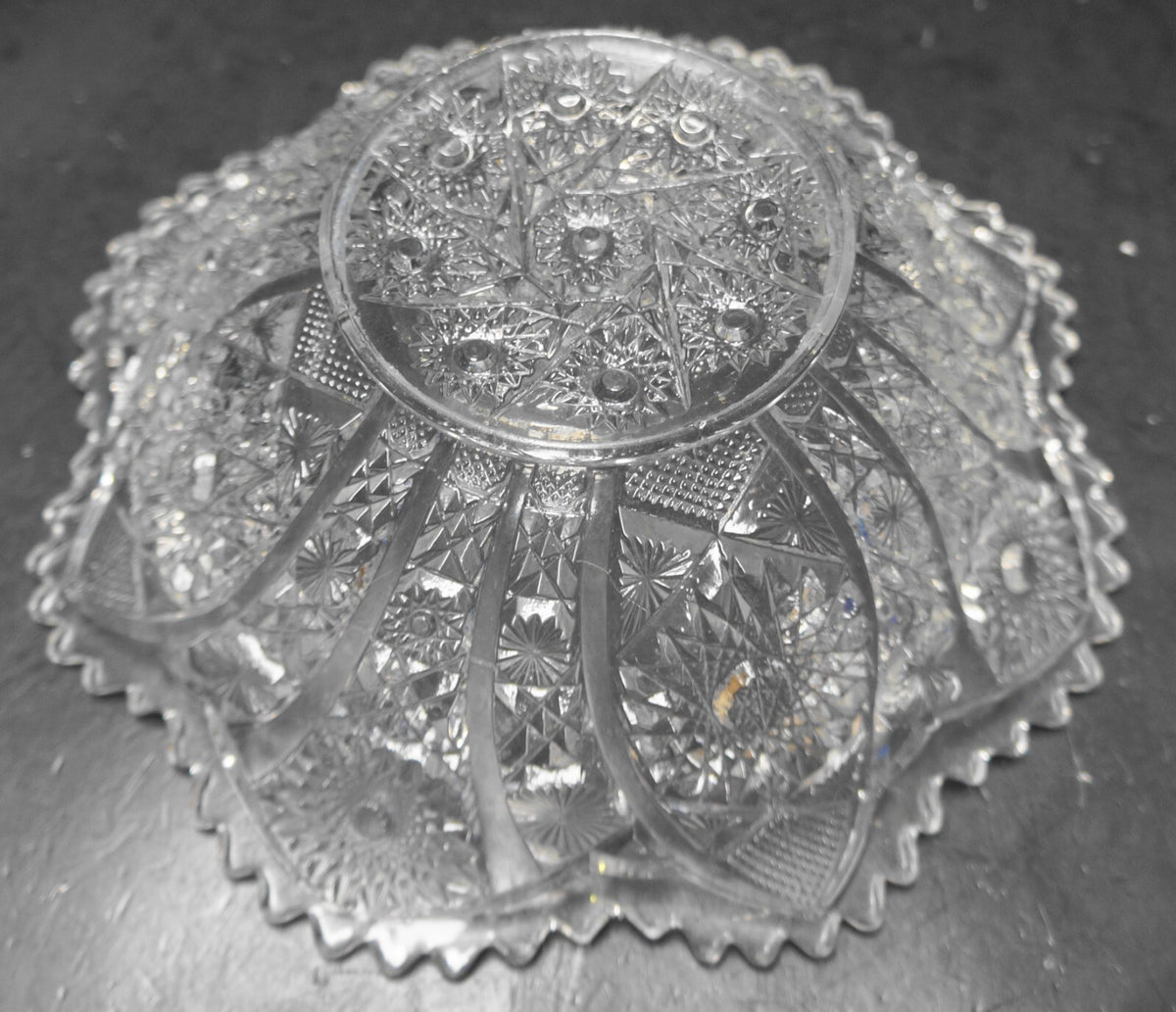 Imperial Glass Daisy & Button Bellaire Line 505 9" Serving Bowl