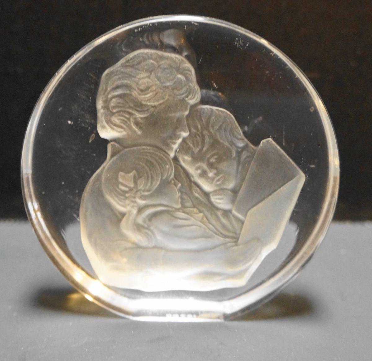 Danbury Mint Lead Crystal Mother's Day Paperweight 1981 Limited Edition