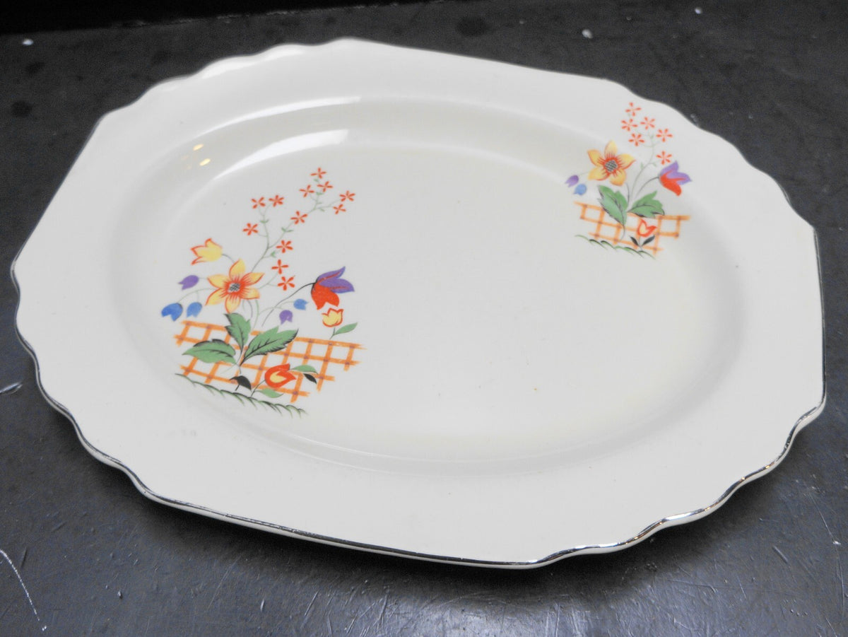 Gaylea WS George Lido Canarytone Oval Platter Fence Tulips