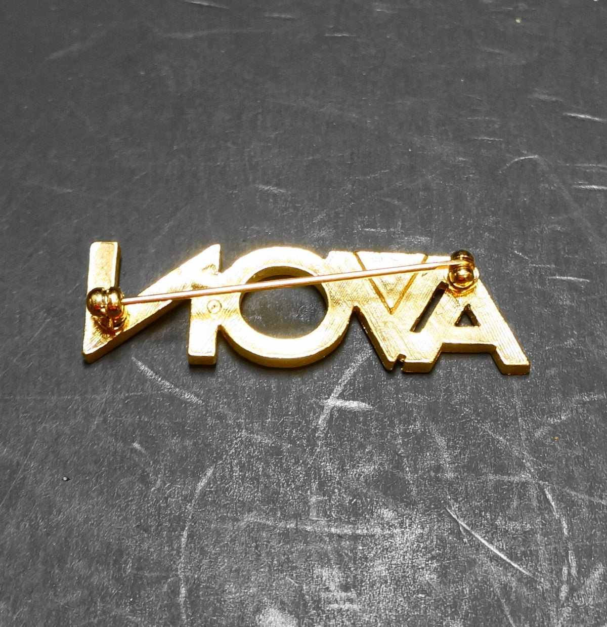 Avon Logo Consultant Customer Count Challenge Gold Tone Rhinestone Pin