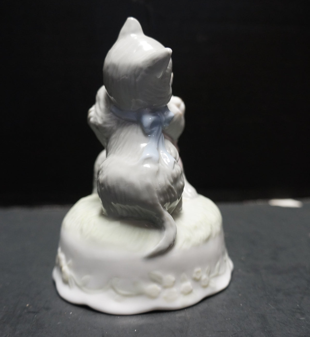 Precious Playmates Kittens Porcelain Music Box Heritage House