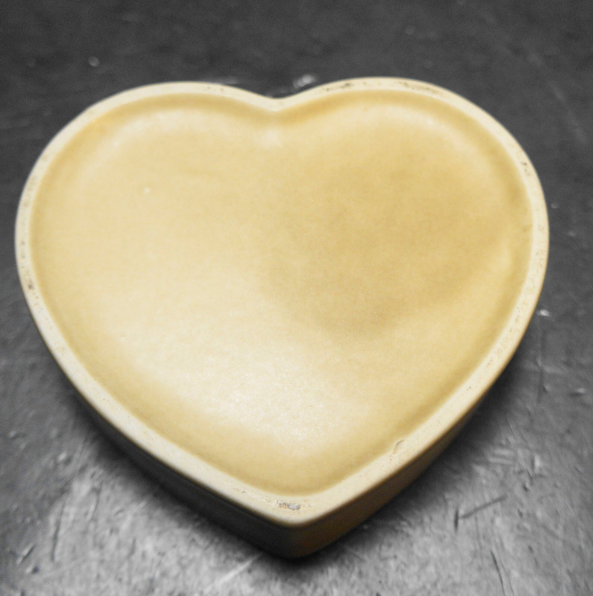 SOLD Pfaltzgraff Folk Art Heart Trinket Box Unsigned