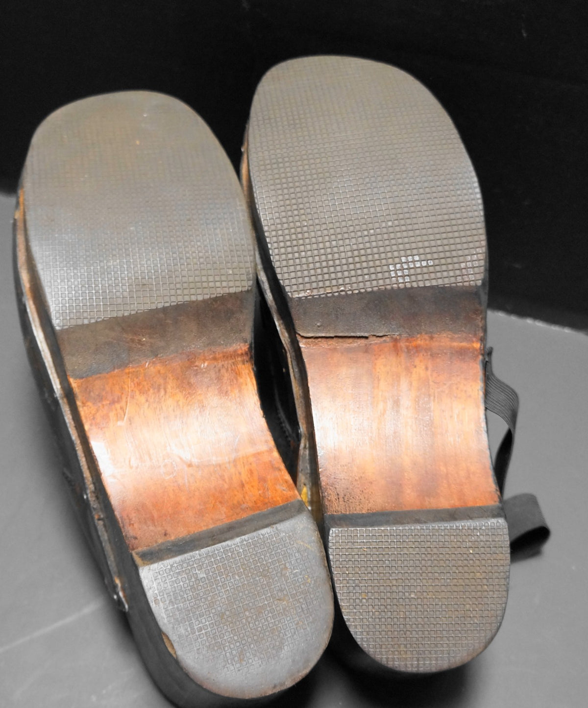 Vintage Wood Leather Dark Brown Clogs Women 7M Made in Brazil