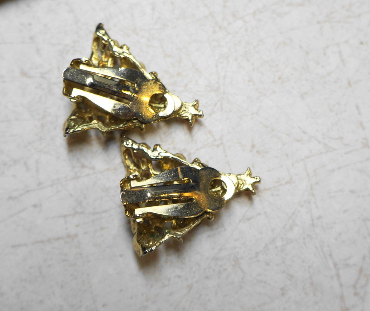 Christmas Tree Rhinestone Clip Earrings Gold Tone