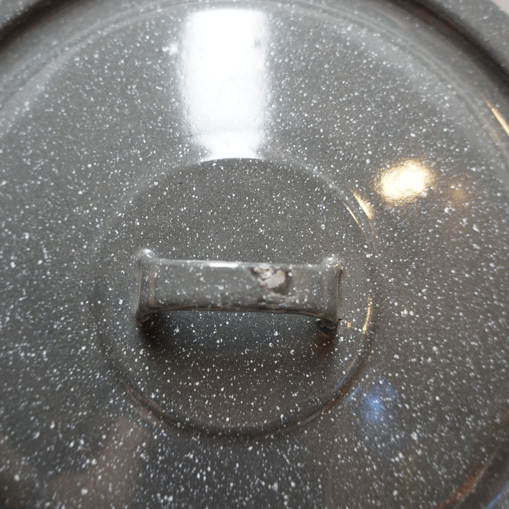 Gray Speckled Granite Ware Stock Pot 6 Qt 8" Used