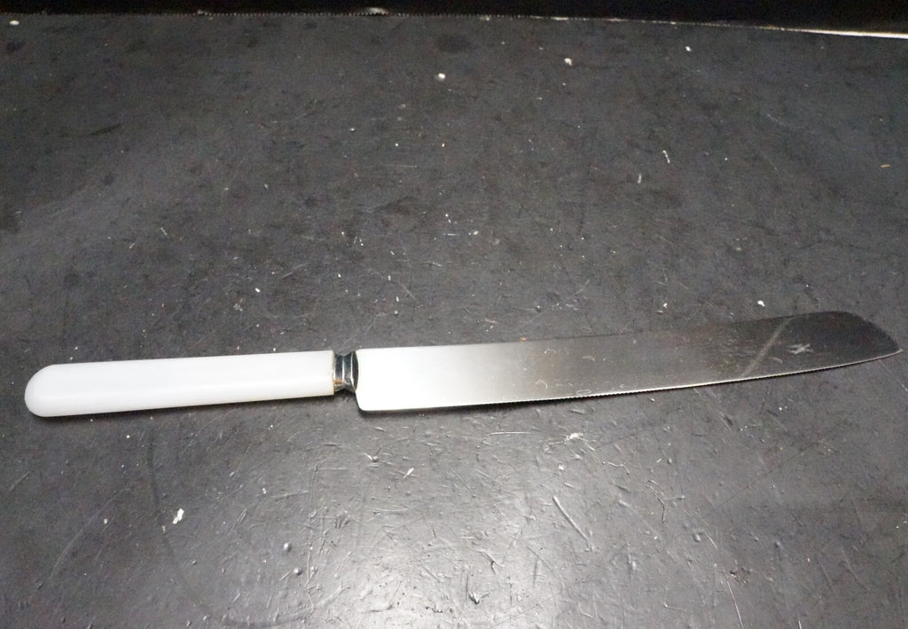 Leonard Silver Stainless Steel White Pearlized Lucite Handle Cake Knife