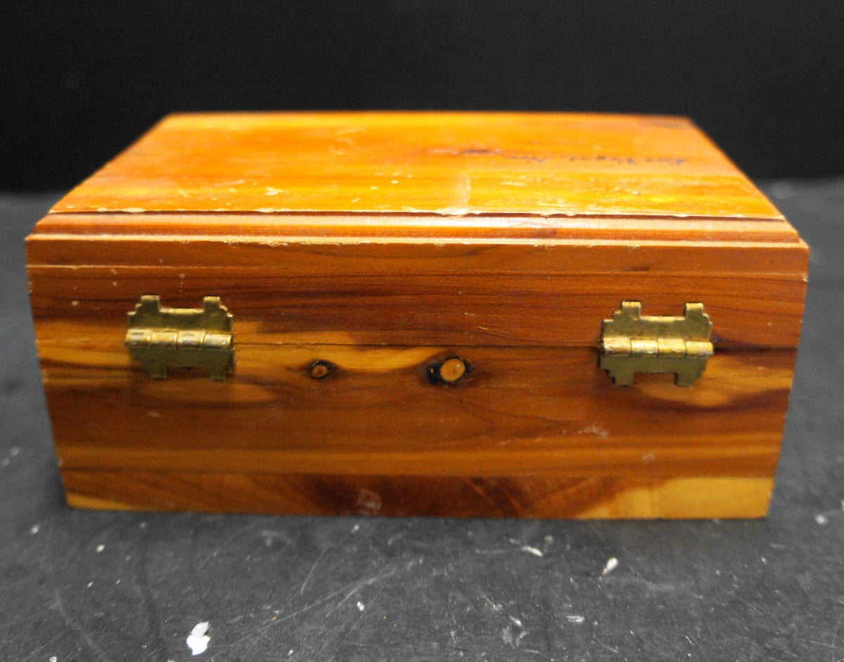 Las Vegas, Nevada Souvenir Small Cedar Trinket Box Wood