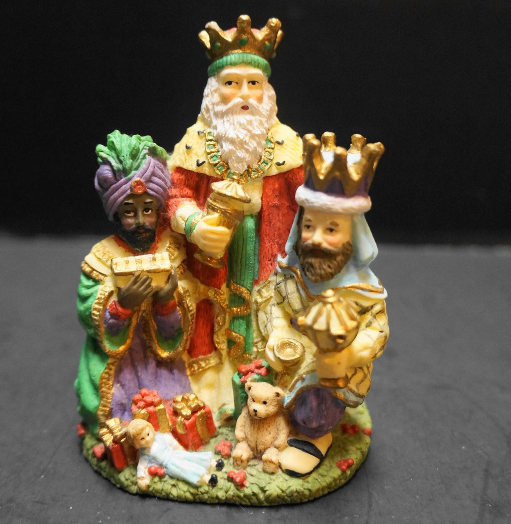 Three Magi Spain International Santa Claus Collection Resin Figurine