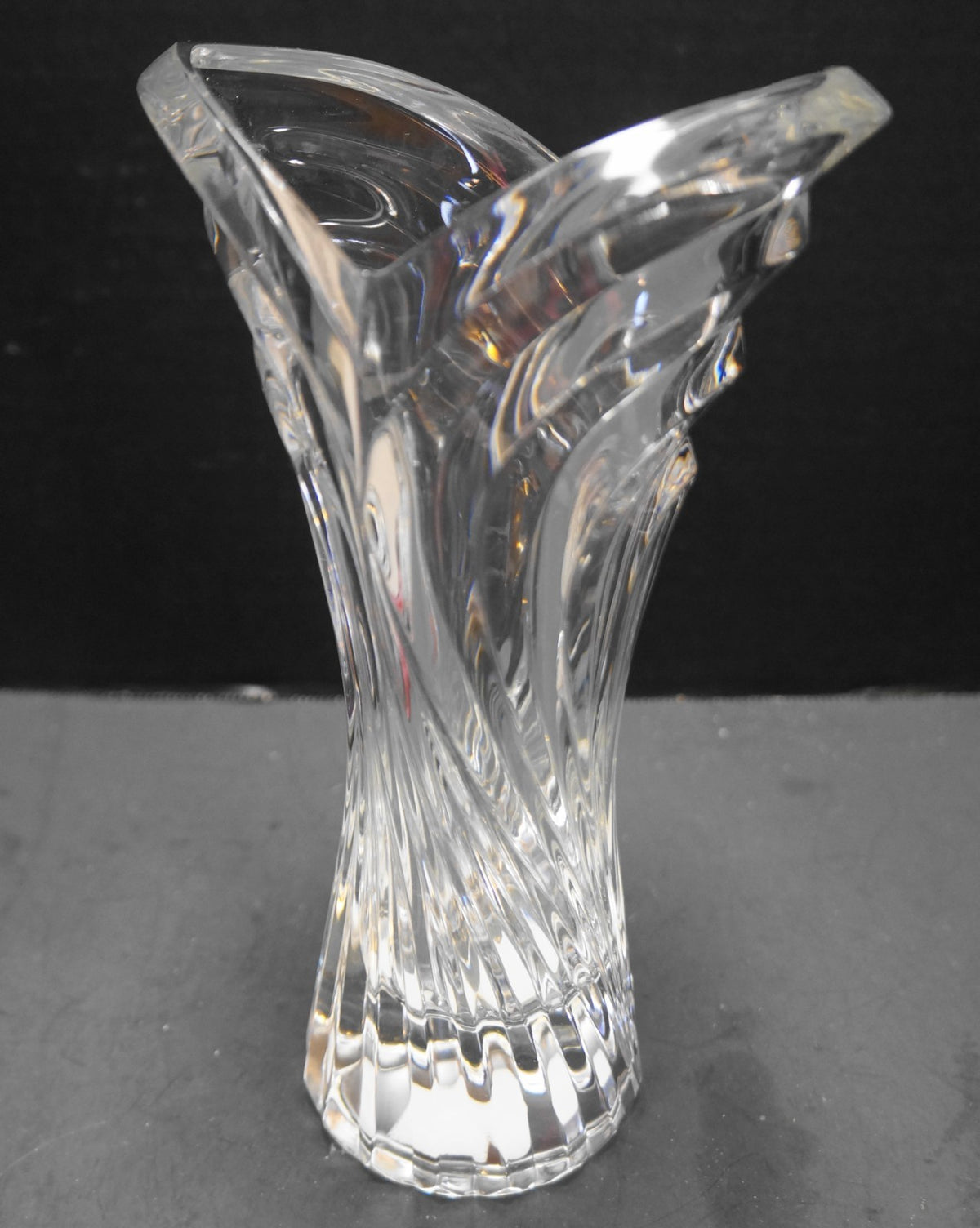 Mikasa Spring Flair Lead Crystal 8" Vase With Box