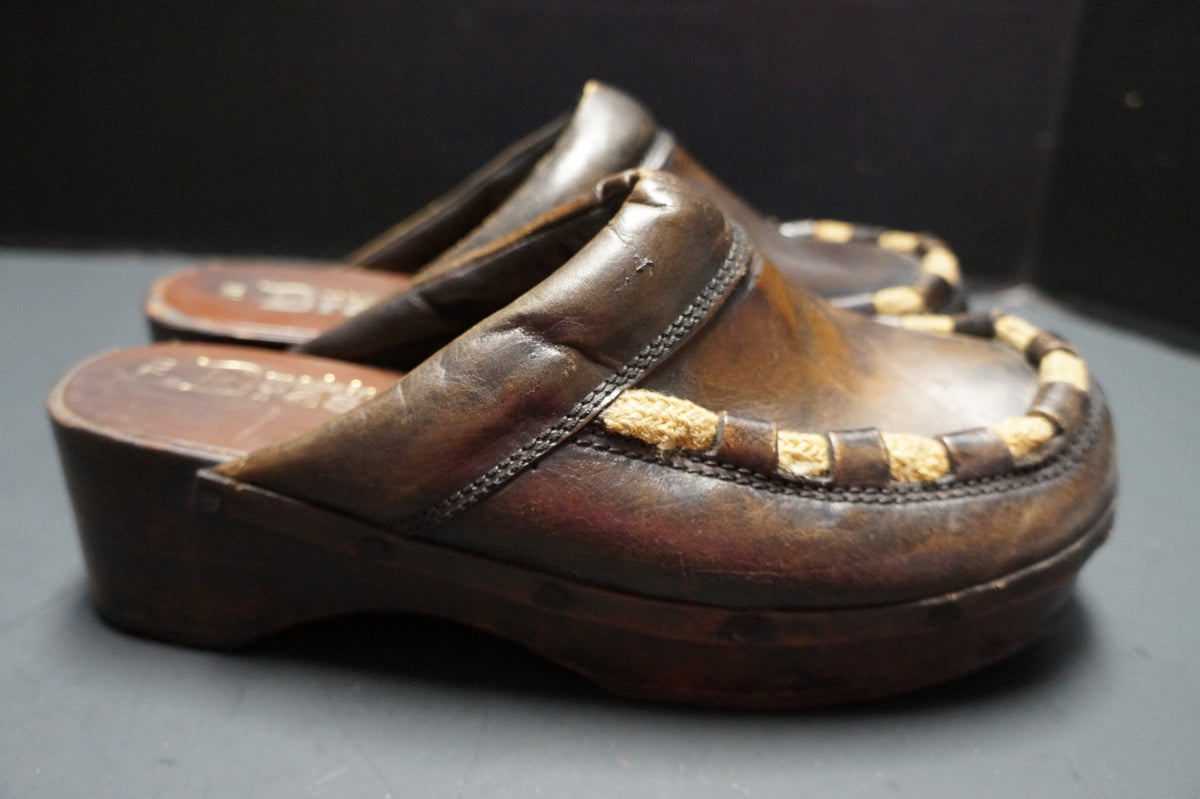 Vintage Wood Leather Dark Brown Clogs Women 7M Made in Brazil